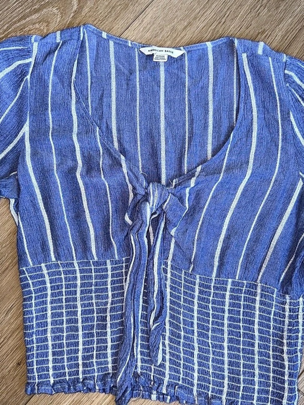 American Eagle Striped Tie-Front Smocked Crop Top Blue & White Medium